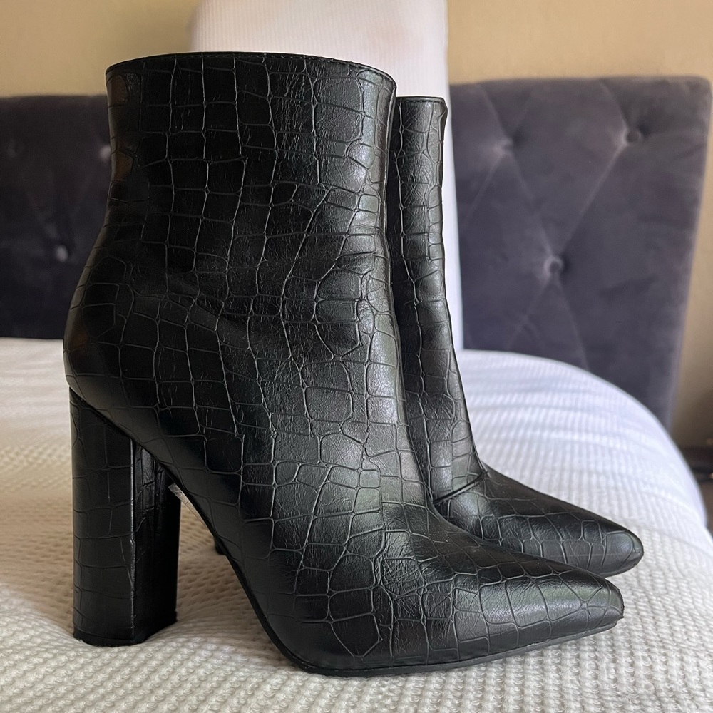 Sheike ankle boots
